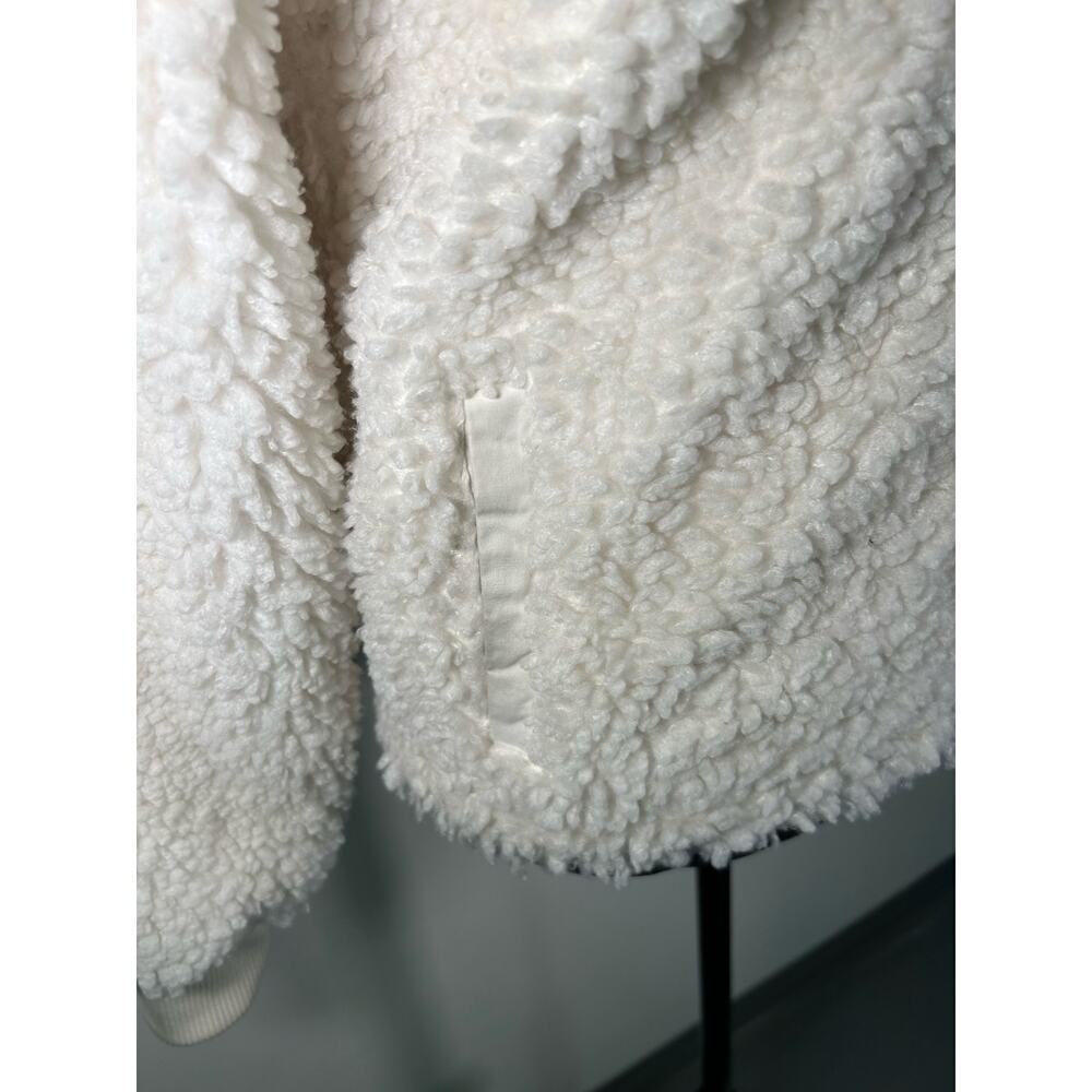 Abercrombie & Fitch  Sherpa Fleece Jacket Size XS Hooded - Picture 2 of 9